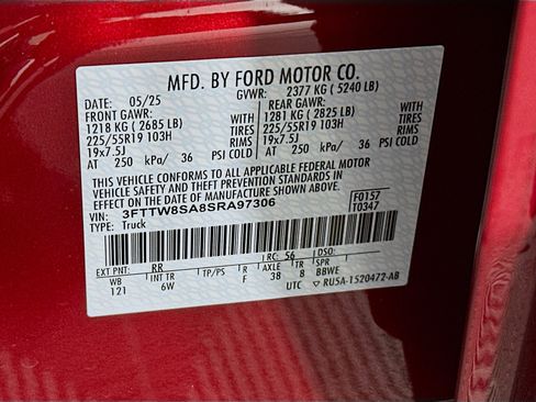 Used 2025 Ford Maverick Lariat w/ Black Appearance Package image 12