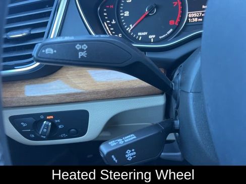 Used 2022 Audi Q5 2.0T Premium w/ Convenience Package image 17