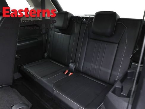 Used 2024 Volkswagen Tiguan SE FWD image 24