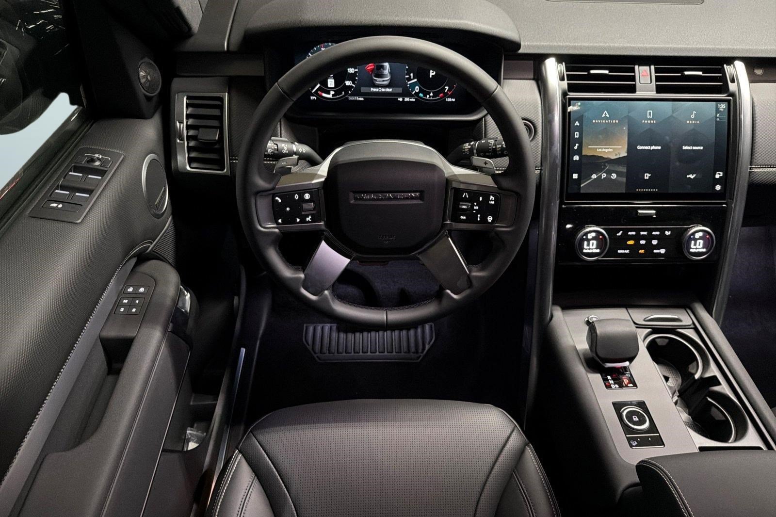 New 2026 Land Rover Discovery Limited Edition AWD/4WD image 27