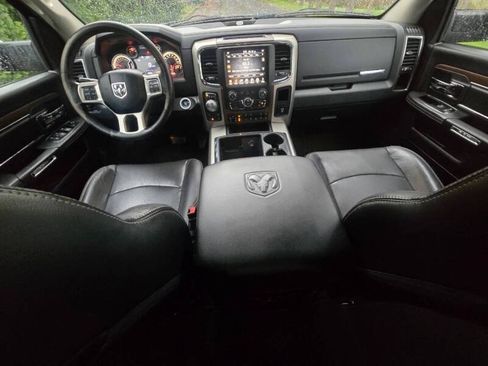Used 2015 RAM 1500 Laramie w/ Convenience Group AWD/4WD image 12