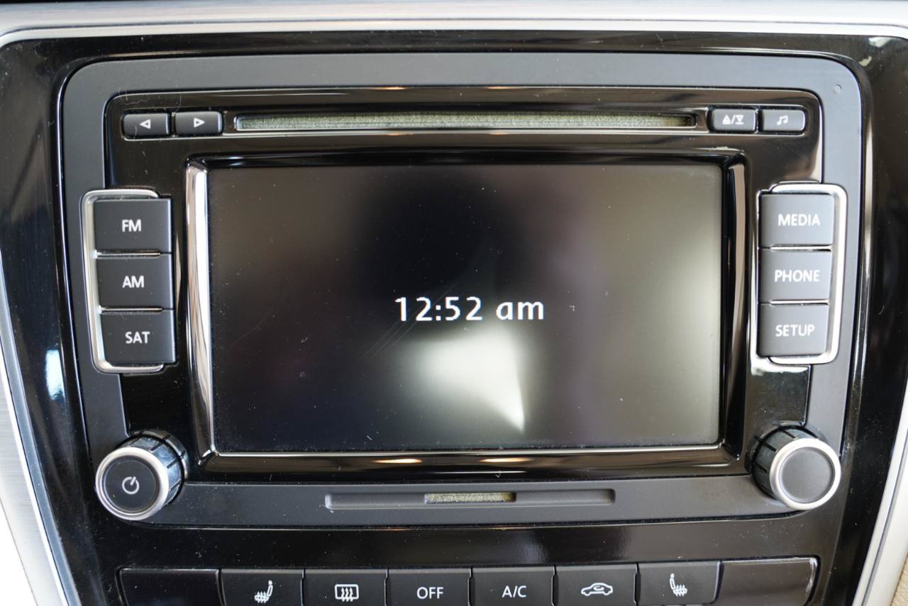Used 2013 Volkswagen Passat TDI SE FWD image 20