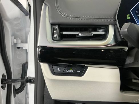 New 2026 BMW X1 xDrive28i w/ Convenience Package AWD/4WD image 17
