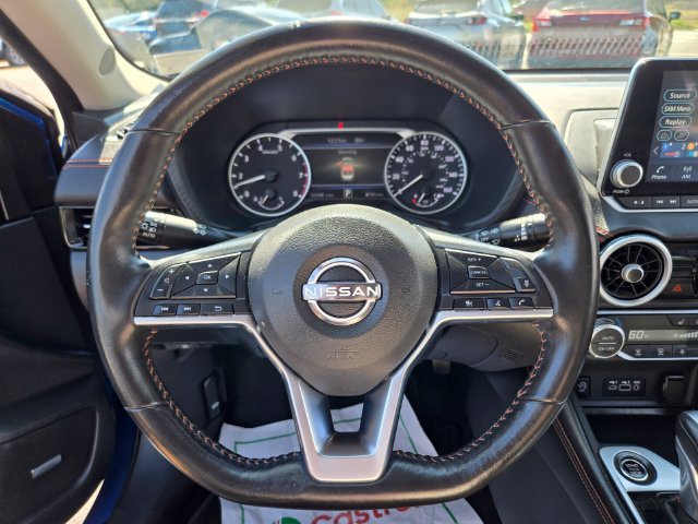Used 2025 Nissan Sentra SR w/ SR Premium Package FWD image 33