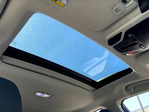 Certified 2025 Subaru Outback Onyx Edition image 14