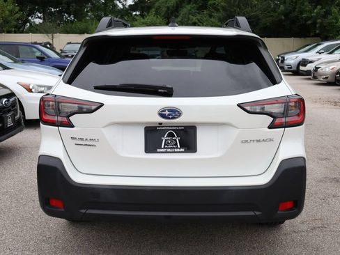 Certified 2024 Subaru Outback Premium AWD/4WD image 5