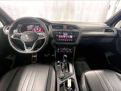 Used 2024 Volkswagen Tiguan SE R-Line image 21