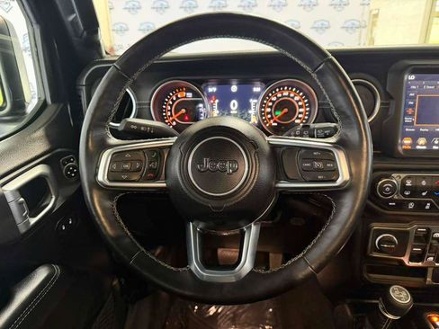 Used 2020 Jeep Wrangler Unlimited Sahara AWD/4WD image 24