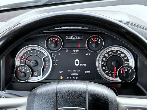 Used 2018 RAM 1500 Laramie image 12