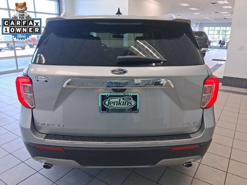 Used 2021 Ford Explorer Limited w/ Equipment Group 301A AWD/4WD image 17