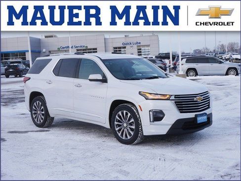 Certified 2022 Chevrolet Traverse Premier image 1