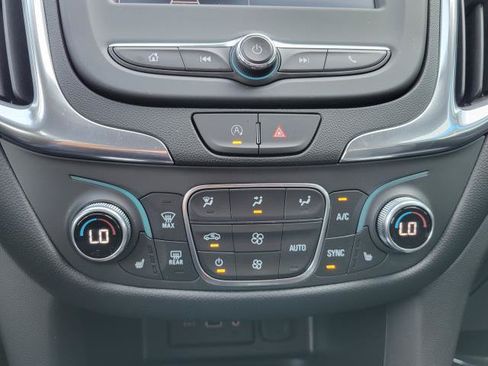 Used 2024 Chevrolet Equinox LT w/ LPO, Floor Liner Package AWD/4WD image 32