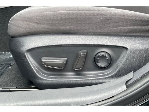 Used 2022 Toyota Camry LE w/ Carpet Mat Package (TMS) image 12