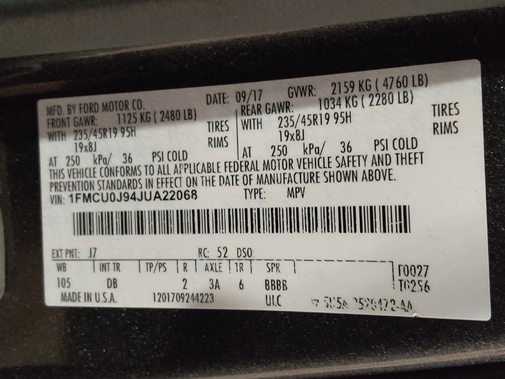 Used 2018 Ford Escape Titanium w/ Ford Safe & Smart Package FWD image 33