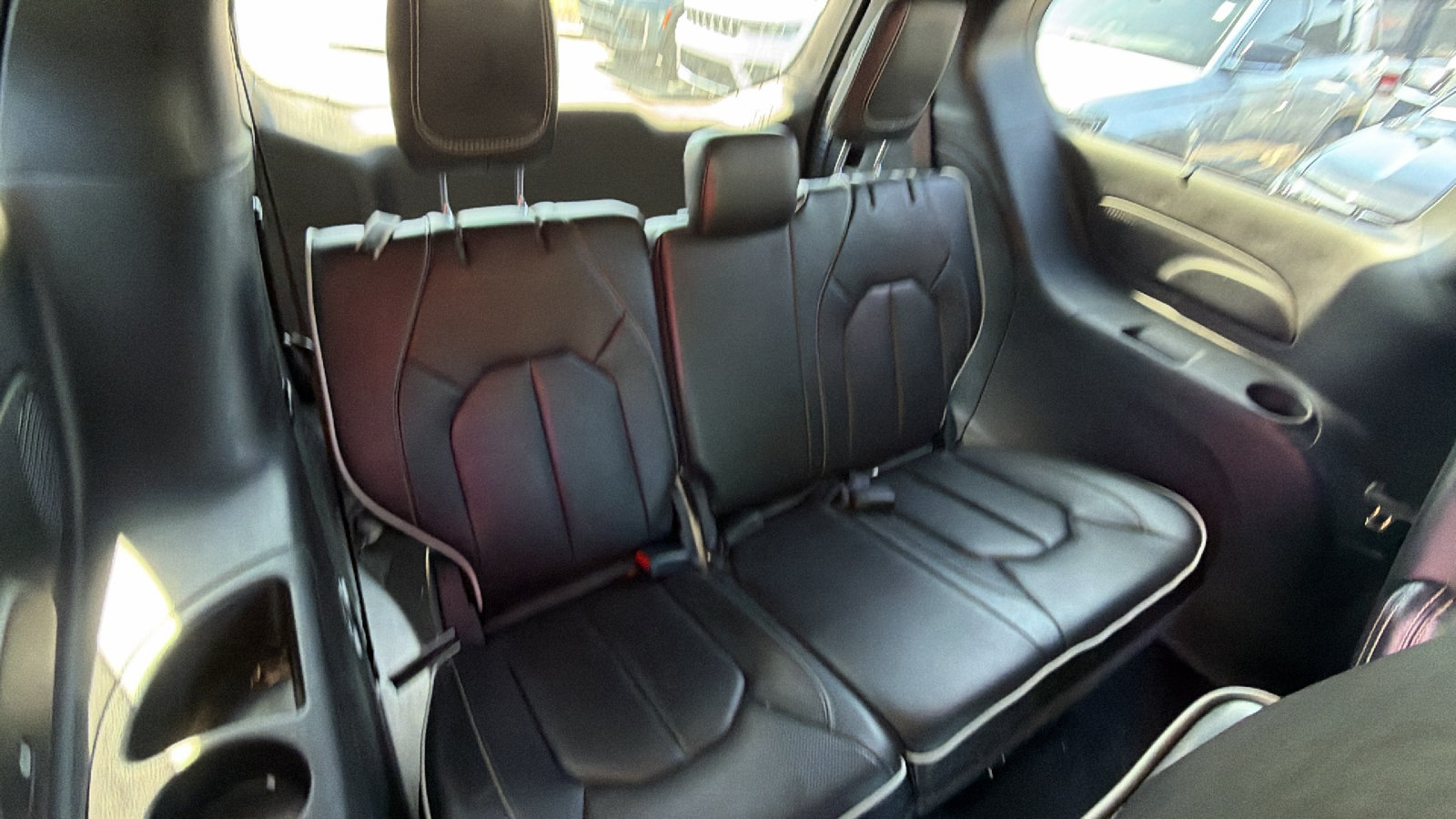 Used 2025 Chrysler Pacifica Limited FWD image 22