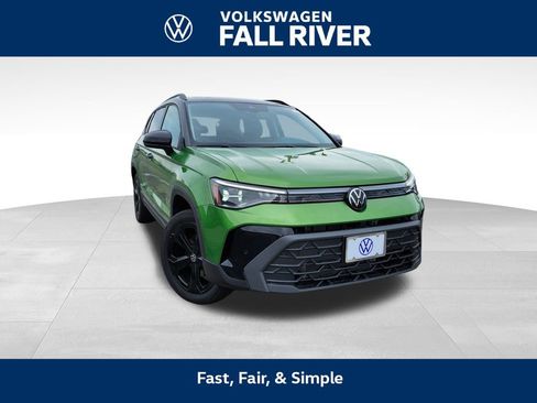 New 2026 Volkswagen Taos SE AWD/4WD image 1