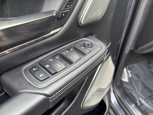 Used 2019 RAM 1500 Limited image 15