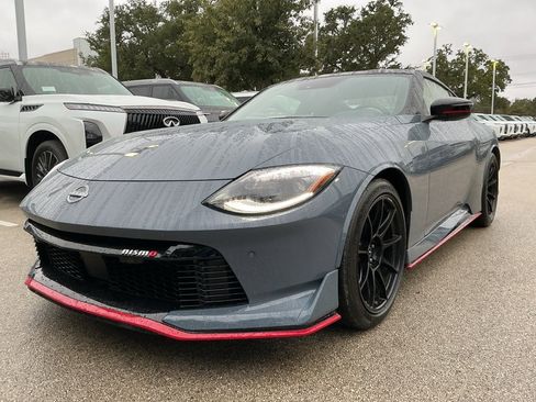 Used 2025 Nissan Z NISMO w/ Floor Mat Package image 7