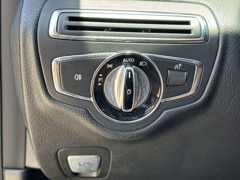 Used 2015 Mercedes-Benz C 300 4MATIC Sedan image 31