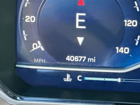 Used 2024 Chevrolet Silverado 3500 LT image 15