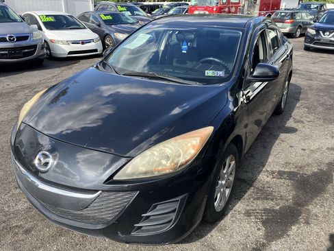 Used 2010 MAZDA MAZDA3 i Touring FWD image 2