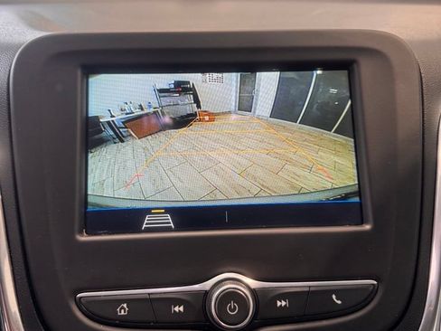 Used 2019 Chevrolet Equinox LS FWD image 8