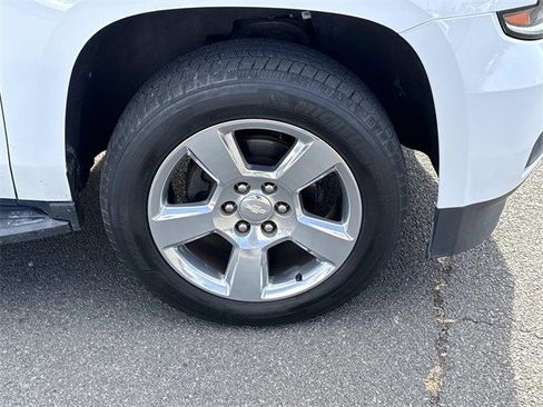 Used 2019 Chevrolet Tahoe LT w/ Luxury Package image 7