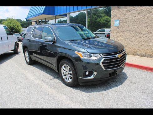 Used 2019 Chevrolet Traverse LT w/ LPO, Floor Liner Package AWD/4WD image 1