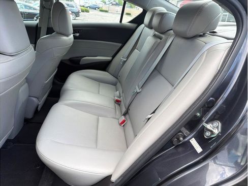 Used 2016 Acura ILX FWD image 11