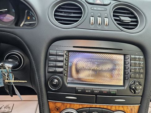 Used 2008 Mercedes-Benz SL 550 image 26