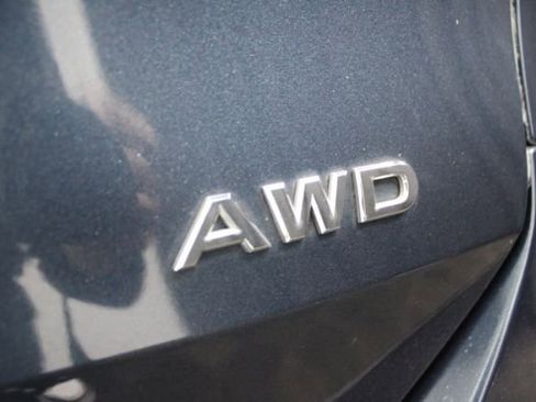 Used 2016 Nissan Rogue S image 6