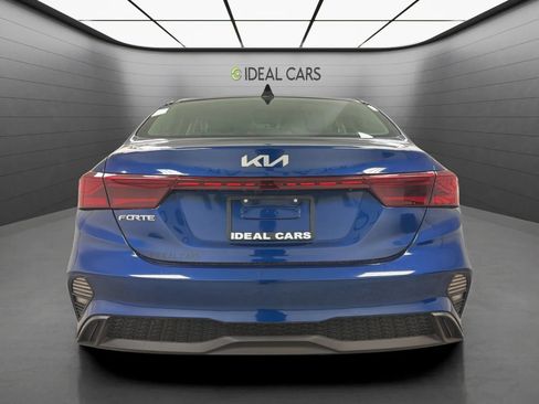 Used 2024 Kia Forte LXS w/ LXS Technology Package FWD image 6