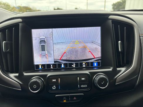 Used 2024 GMC Terrain AT4 w/ Infotainment Package II image 25