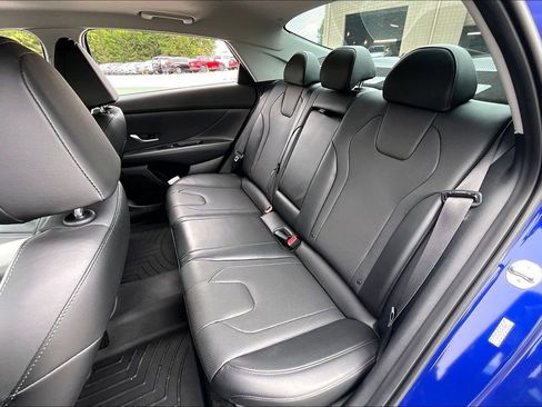 Used 2023 Hyundai Elantra Limited w/ Cargo Package FWD image 21