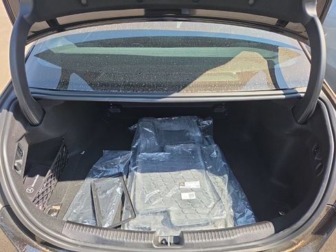 Used 2025 Mercedes-Benz C 300 4MATIC Sedan image 9