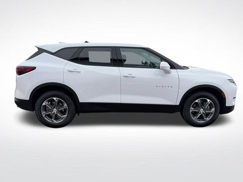 Used 2025 Chevrolet Blazer LT AWD/4WD image 9