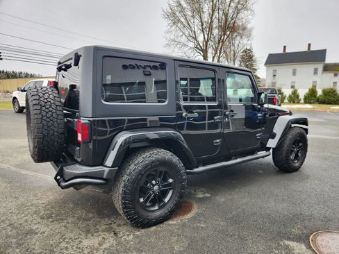 Used 2017 Jeep Wrangler Unlimited Sahara AWD/4WD image 20