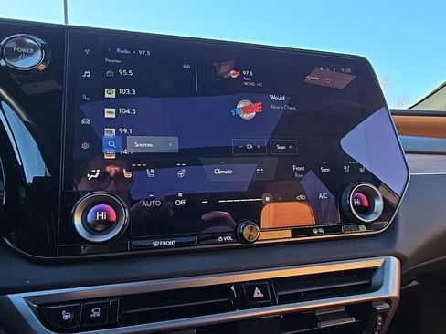 Used 2025 Lexus RX 350 image 19