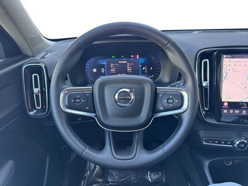 Certified 2025 Volvo XC40 B5 Plus image 13