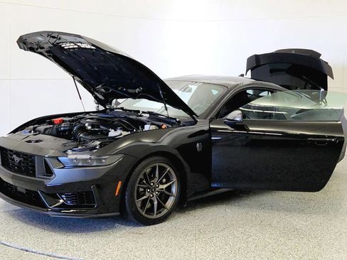 Used 2024 Ford Mustang Dark Horse image 10