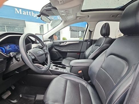 Used 2022 Ford Escape SEL w/ Technology Package FWD image 25