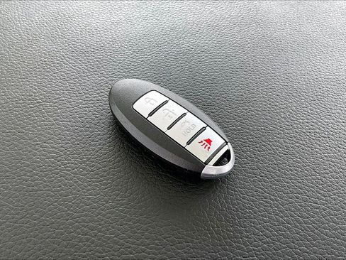 Used 2021 Nissan Rogue Sport SV w/ Technology Package image 31