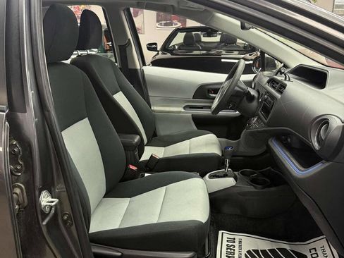 Used 2013 Toyota Prius C Three image 12