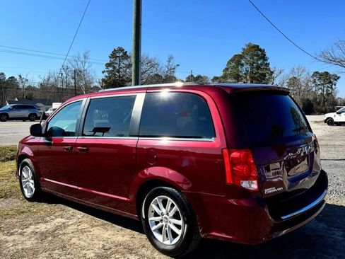 Used 2018 Dodge Grand Caravan SXT image 6