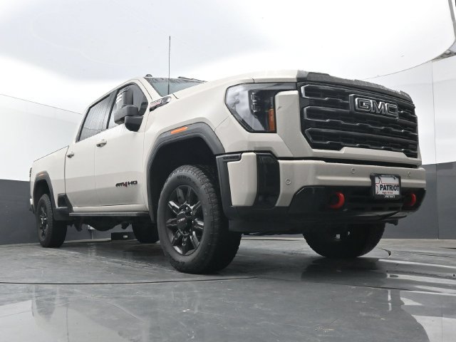 Used 2026 GMC Sierra 2500 AT4 w/ AT4 Premium Plus Package AWD/4WD image 1