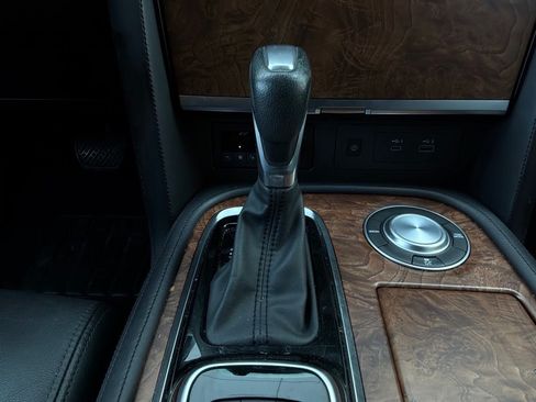 Used 2024 Nissan Armada SL RWD image 31