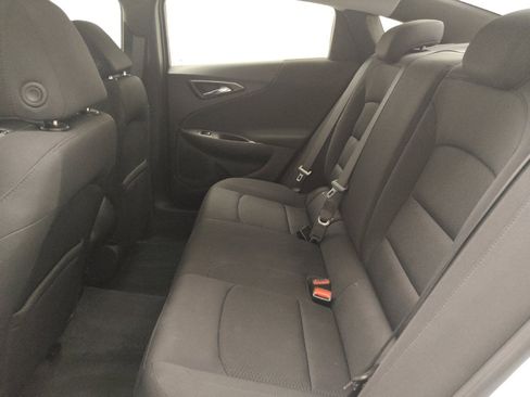 Used 2022 Chevrolet Malibu LS FWD image 18
