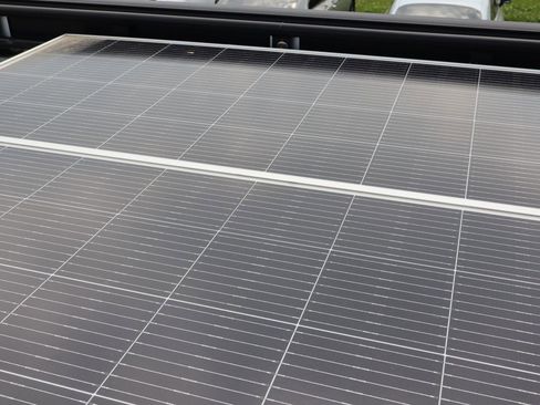 Used 2022 Mercedes-Benz Sprinter 2500 w/ Parking Package image 10