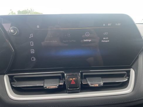 Used 2025 Chevrolet TrailBlazer LT FWD image 24
