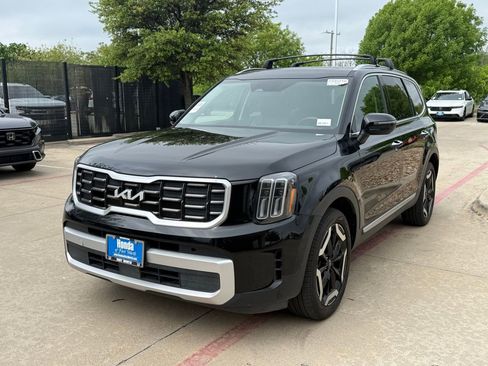 Used 2025 Kia Telluride S image 1